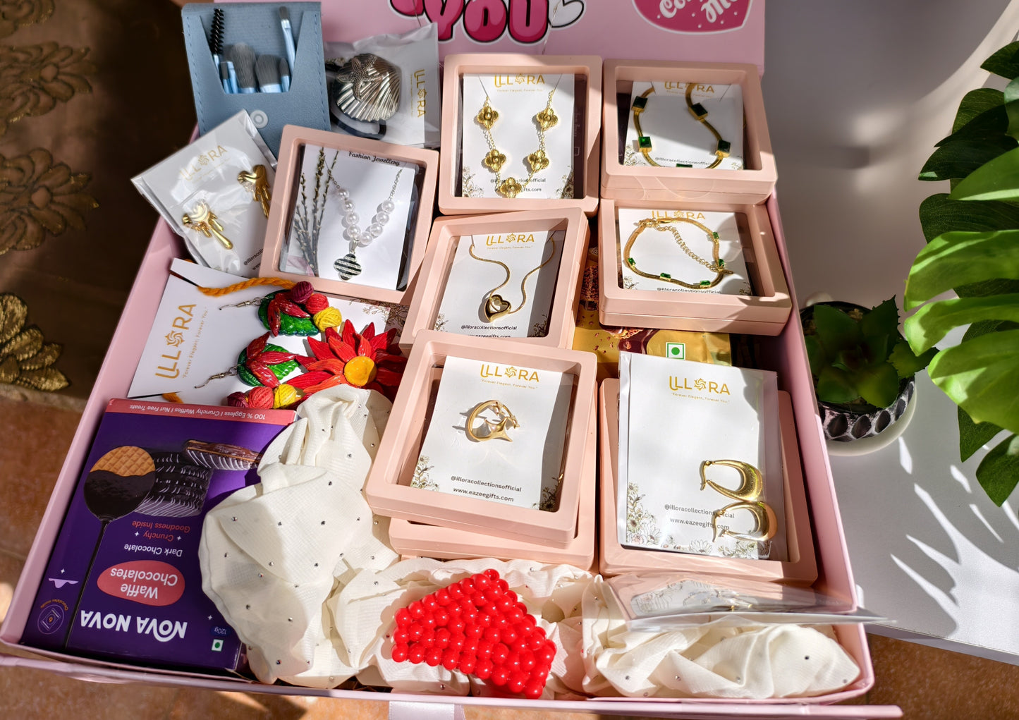 Close-up of Cupid’s Favourite Girl Beauty Gift Hamper For Women & Girls